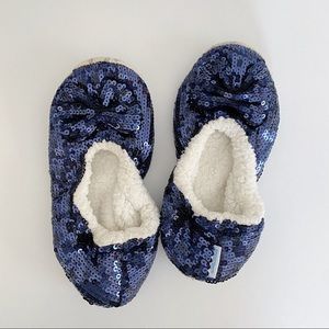🦋3 FOR $30🦋 Sequined Snoozies Slippers With Bow
